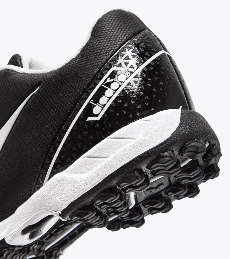 SCARPA DA CALCIO JUNIOR DIADORA PICHICHI 6 TF JR BLACK /WHITE - 101.179614 C0641