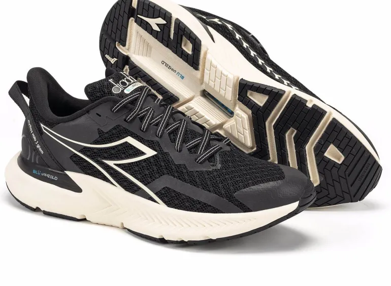 SCARPA DA RUNNING DA DONNA DIADORA VOLO 3 GLAM BLACK/WHISPER WHITE - 101.179086 C2609