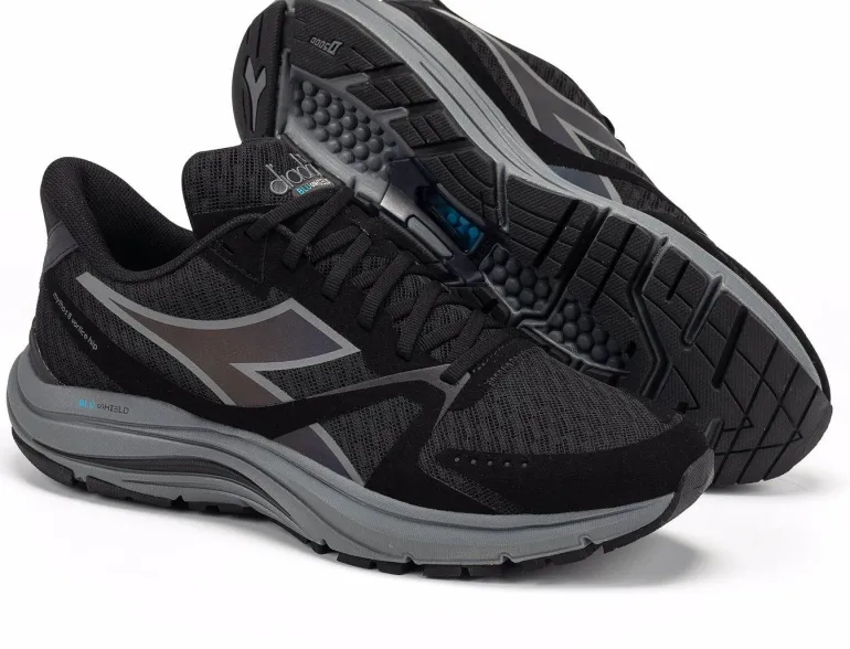SCARPA DA RUNNING DA UOMO DIADORA VORTICE HIP BLACK/STEEL GRAY - 101.179083 C2815
