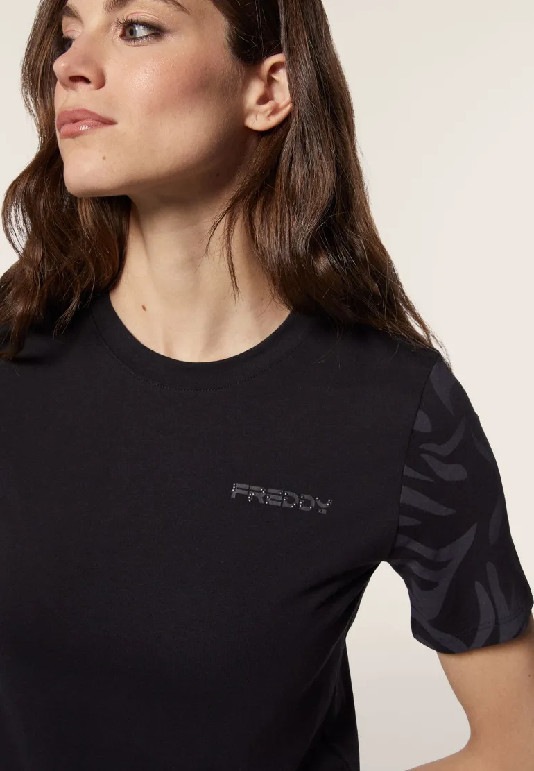 T-SHIRT A MANICA CORTA DA DONNA FREDDY F4WCRT2 NFLO73
